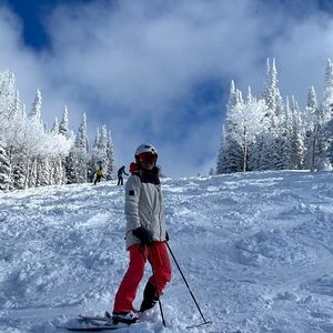 Meet your Posher, Laurie